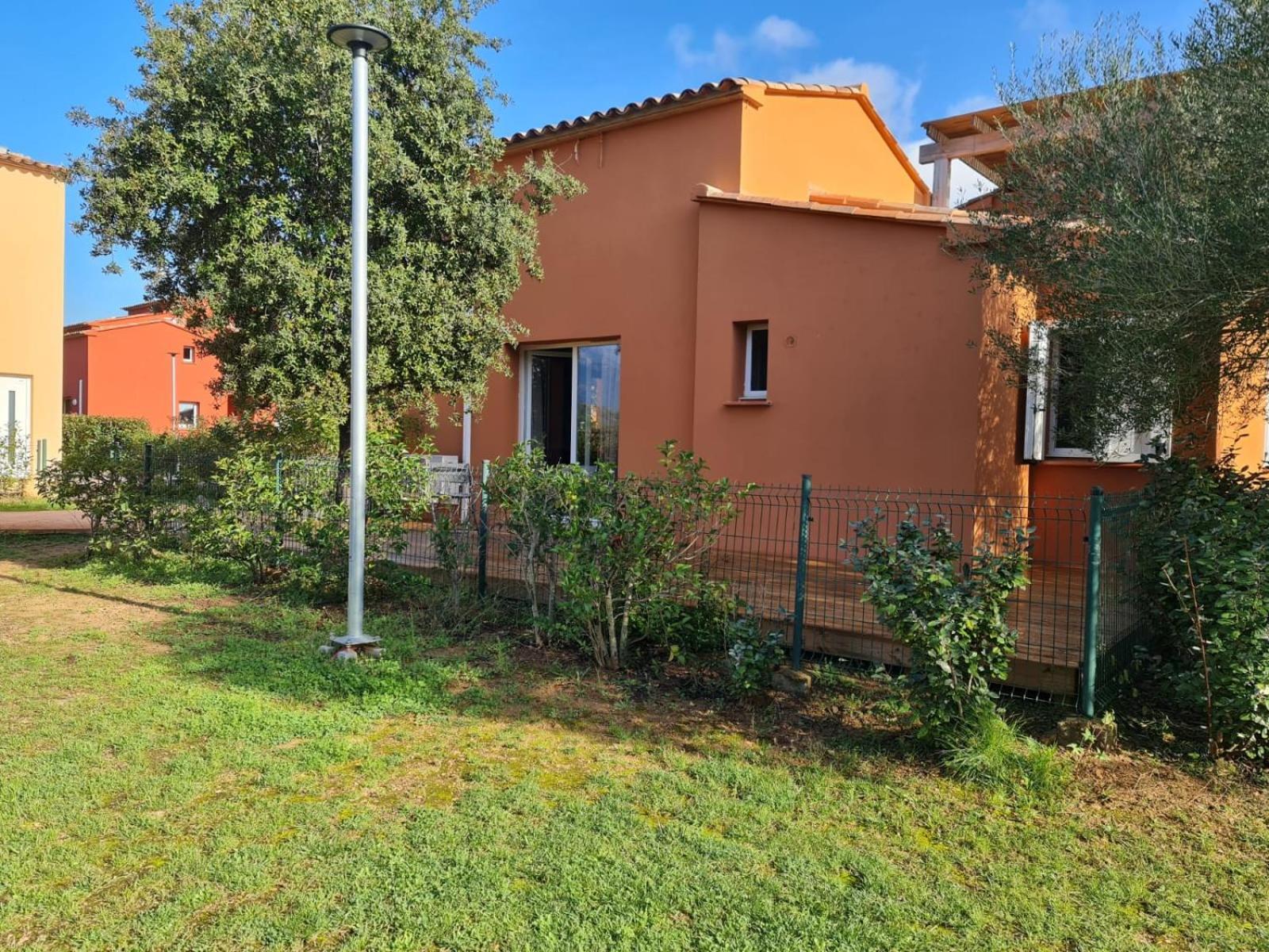לצ'י Residence Hoteliere Les Hameaux De Saint Cyprien Appartement 2 Chambres מראה חיצוני תמונה