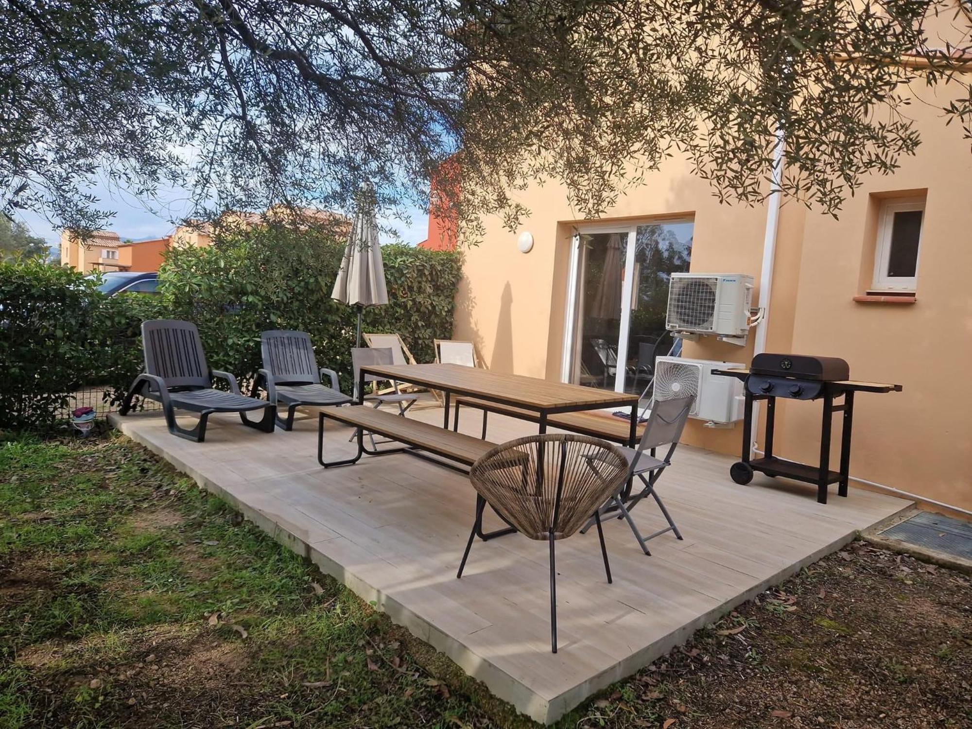 לצ'י Residence Hoteliere Les Hameaux De Saint Cyprien Appartement 2 Chambres מראה חיצוני תמונה