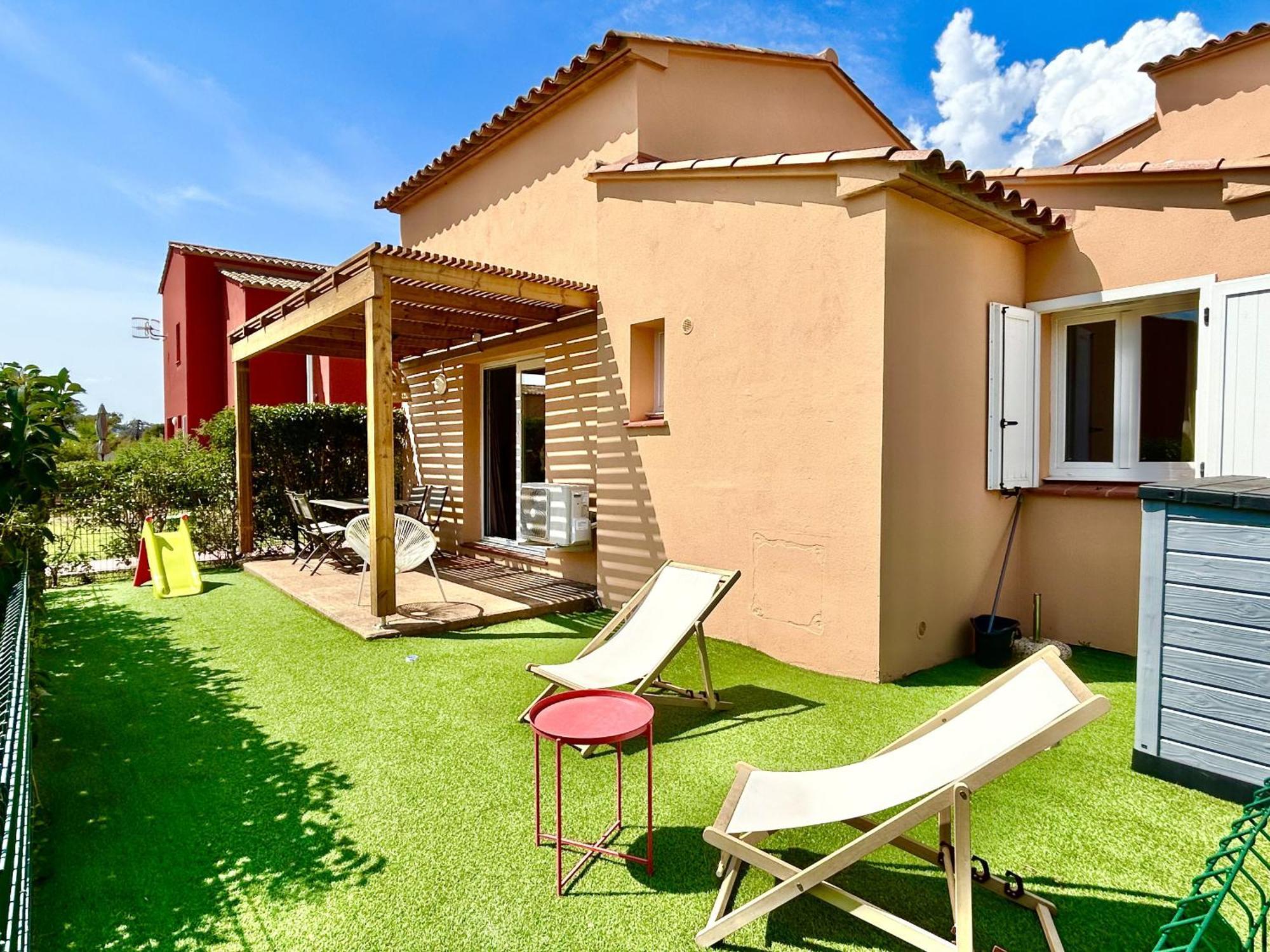 לצ'י Residence Hoteliere Les Hameaux De Saint Cyprien Appartement 2 Chambres מראה חיצוני תמונה