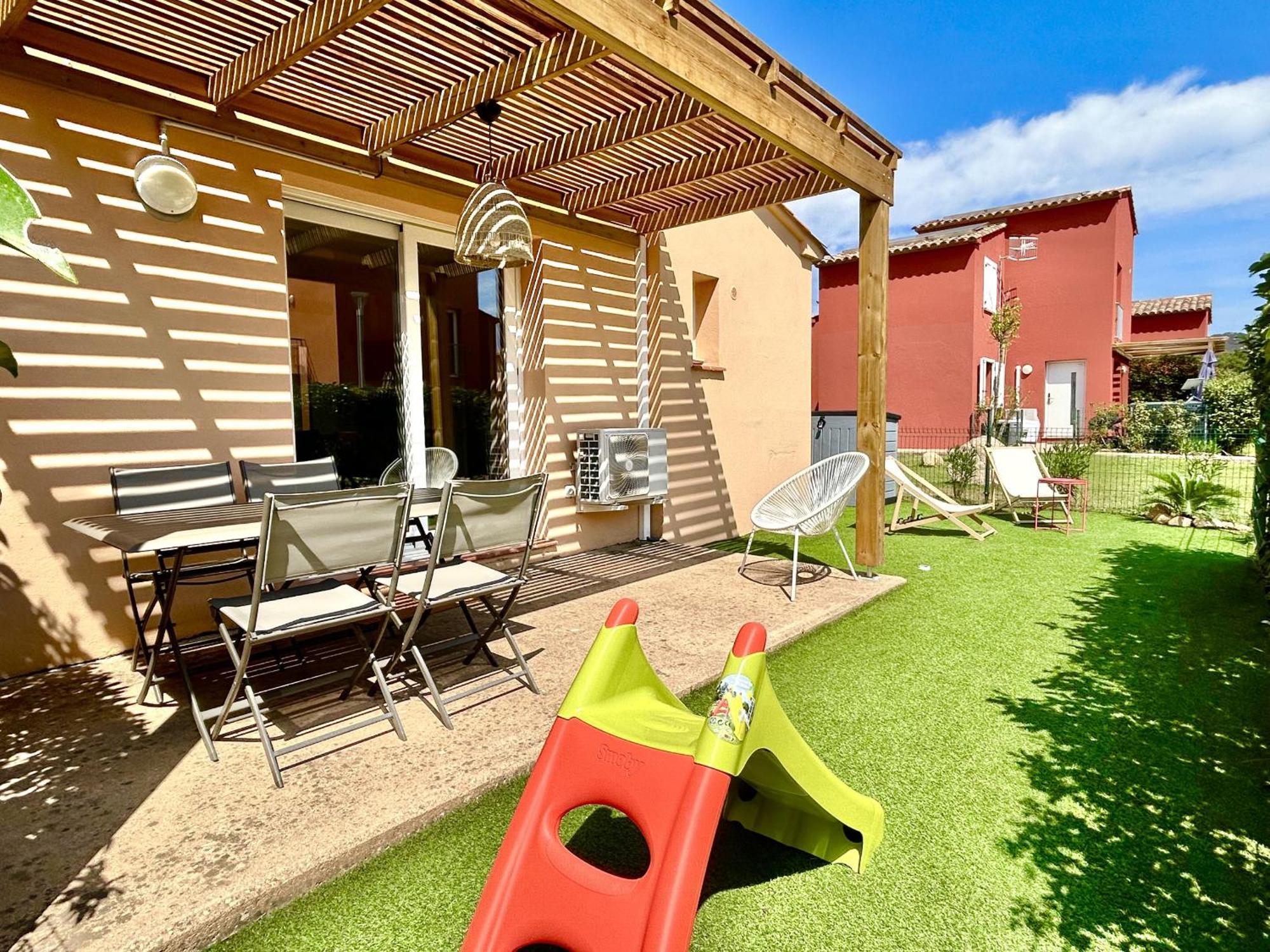 לצ'י Residence Hoteliere Les Hameaux De Saint Cyprien Appartement 2 Chambres מראה חיצוני תמונה