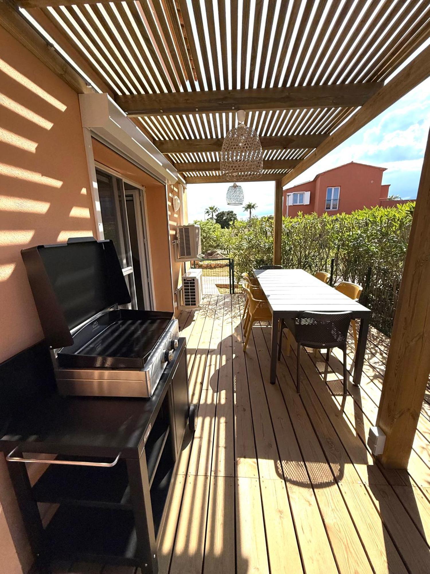 לצ'י Residence Hoteliere Les Hameaux De Saint Cyprien Appartement 2 Chambres מראה חיצוני תמונה